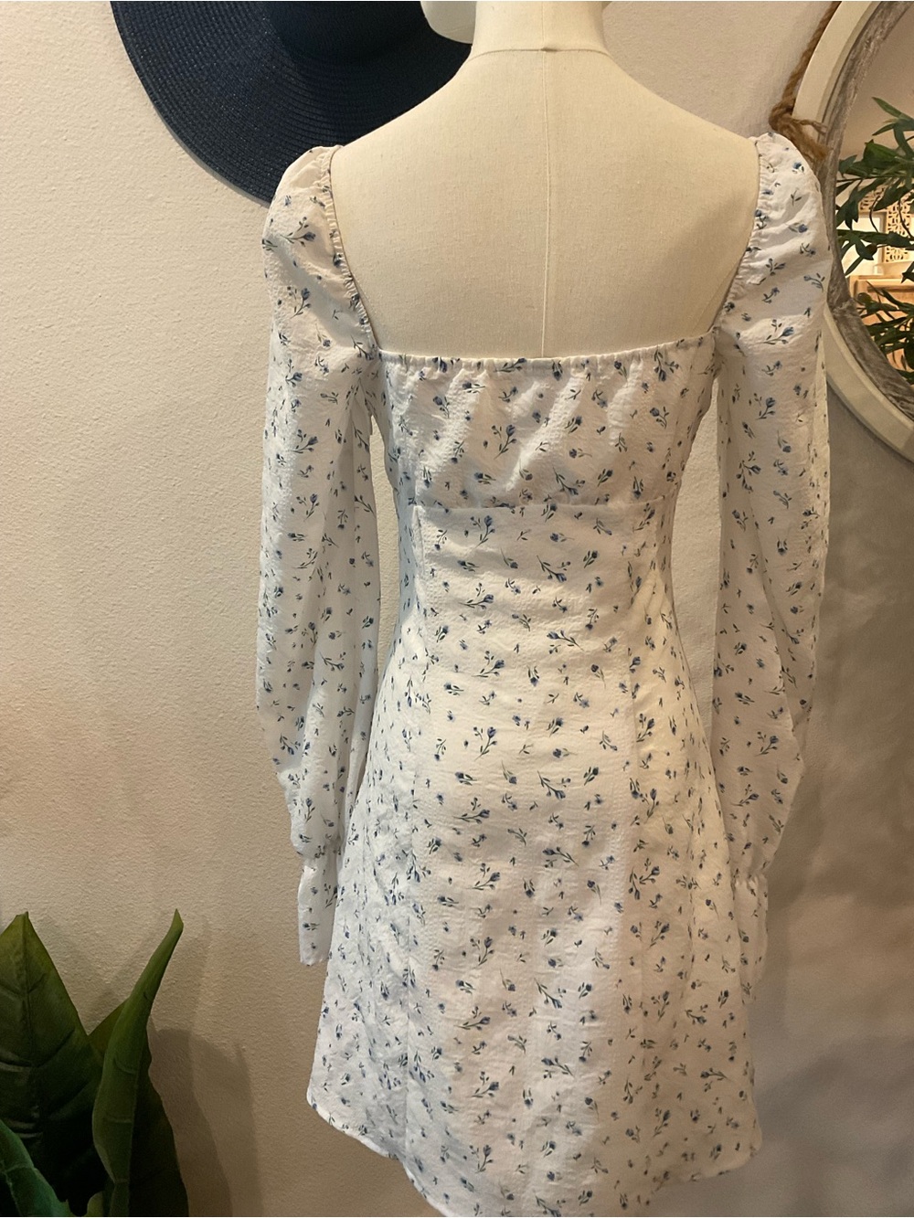 H&M Divided White with Blue Floral Square-Neck Mini Dress - Picture 3 of 14